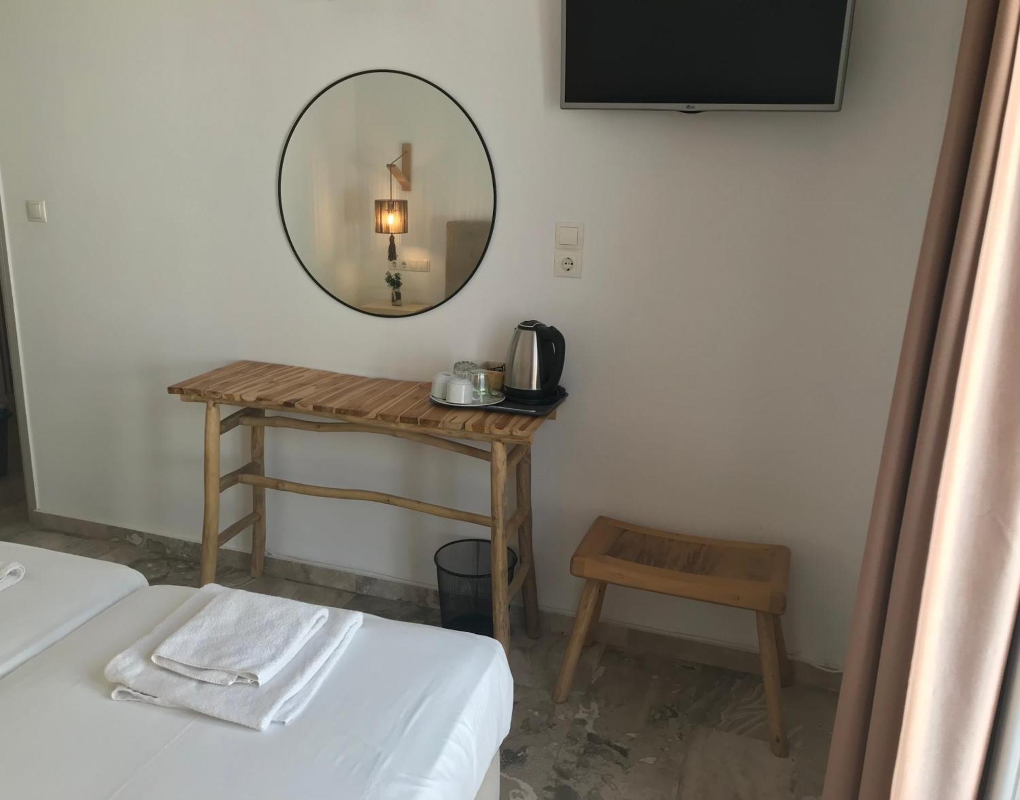 Vassiliki Rooms ปาริเกีย ภายนอก รูปภาพ